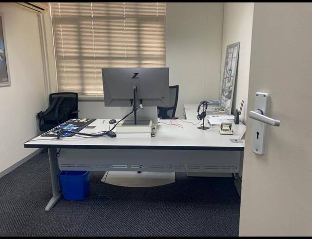 BUSINESS PROPERTY TO RENT IN NEWTON PARK
